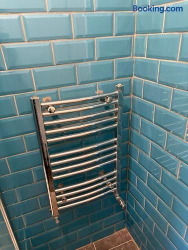 Twin room with shared bathroom in Central London | Elephant and Castle, Zone 1