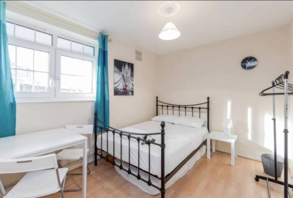 APlaceToStay Central London Apartment, Zone 1 BON - Greater London