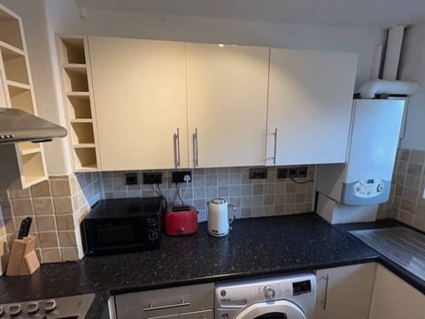 Double room with shared bathroom in Central London | Elephant and Castle, Zone 1