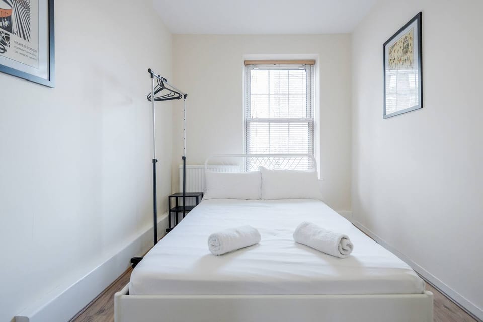 Triple room with shared bathroom in Central London | Elephant and Castle, Zone 1 - Greater London