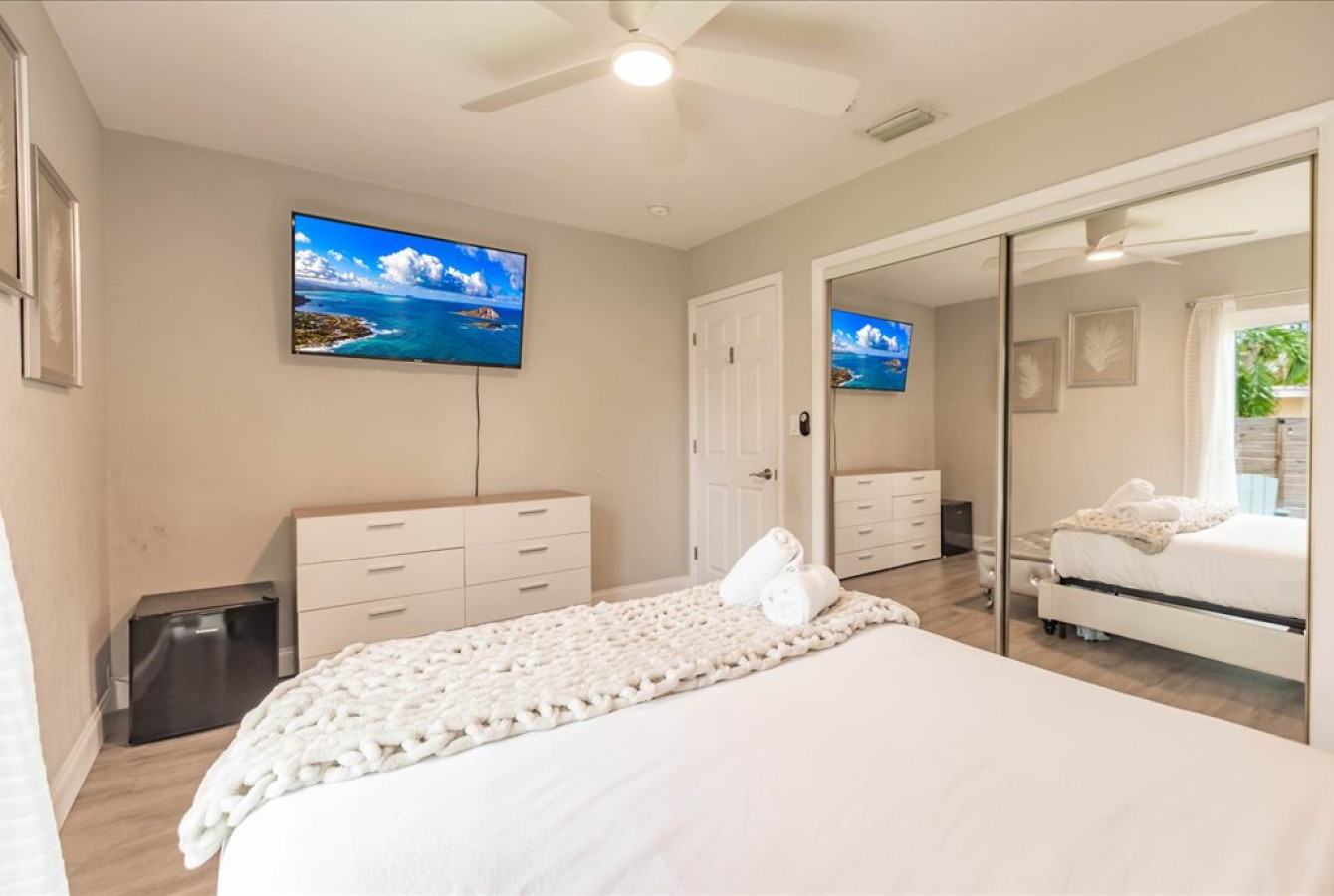 Palm Tree Paradise in Dania Beach - Dania Beach