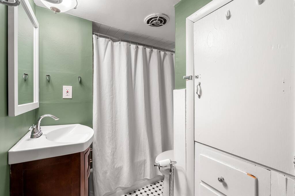 Studio in Heart of Beacon Hill (Downtown Boston)