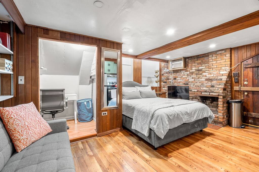 Studio in Heart of Beacon Hill (Downtown Boston)