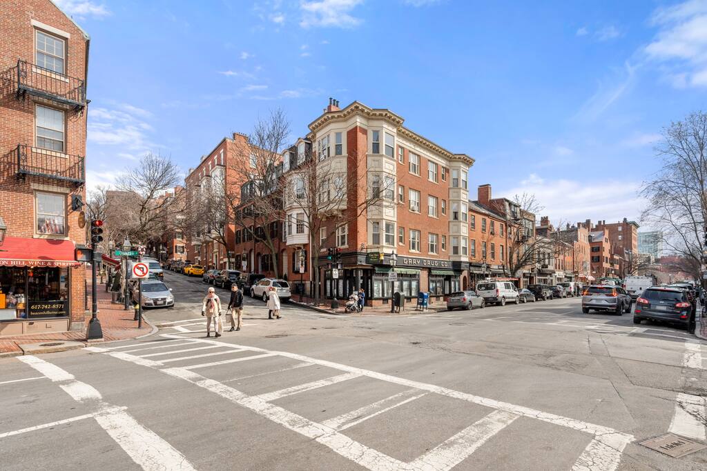 Studio in Heart of Beacon Hill (Downtown Boston)