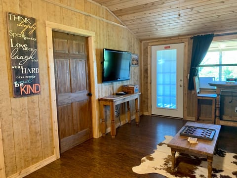 Y Knot Cabin- A Place To Relax