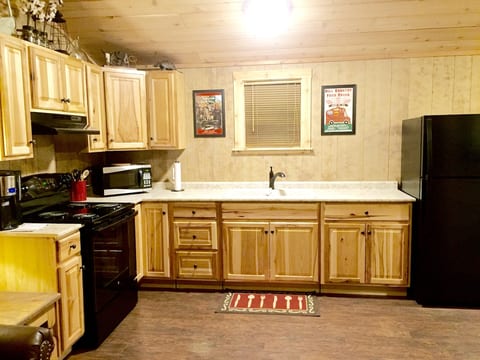 Y Knot Cabin- A Place To Relax