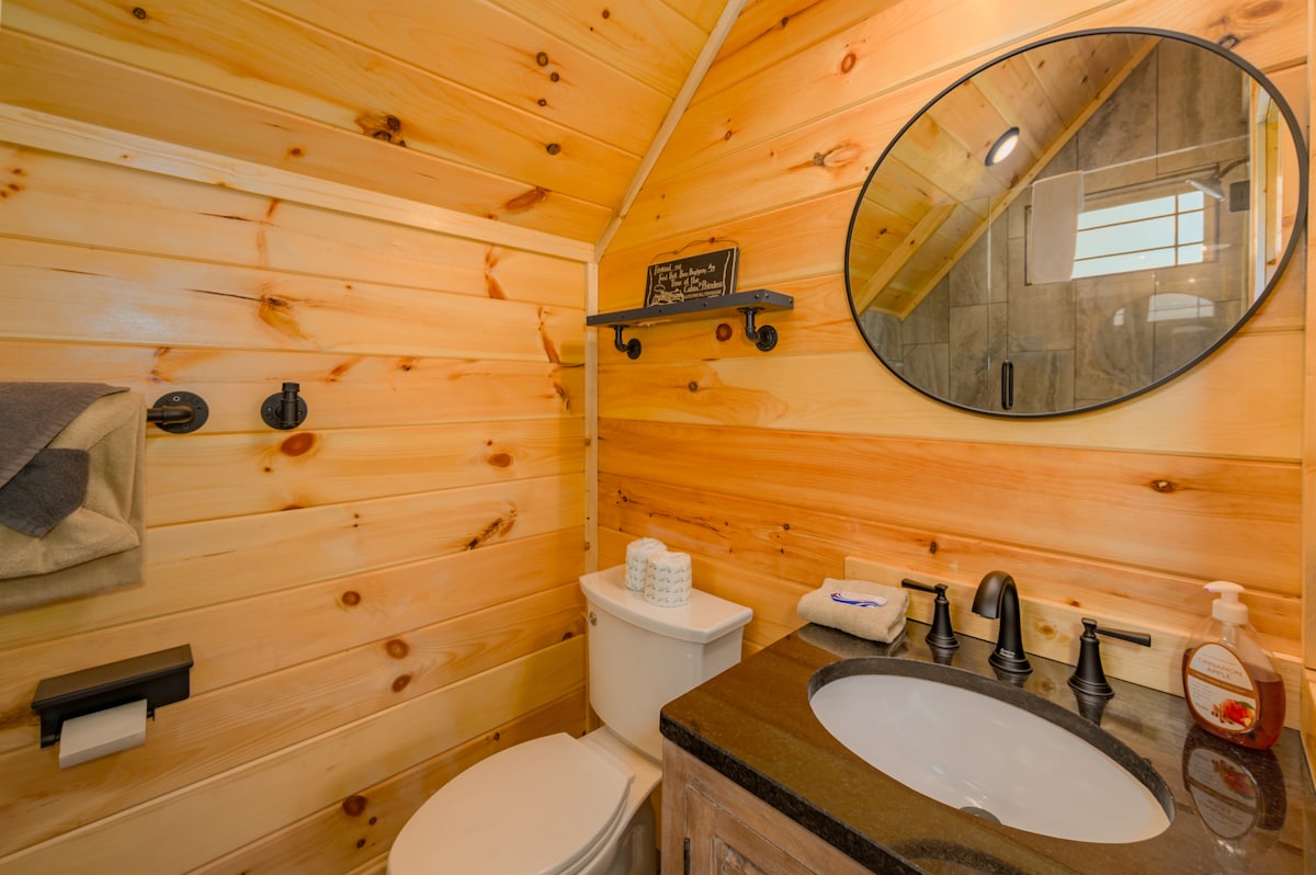 New 2 Bed 2 Bath Gatlinburg