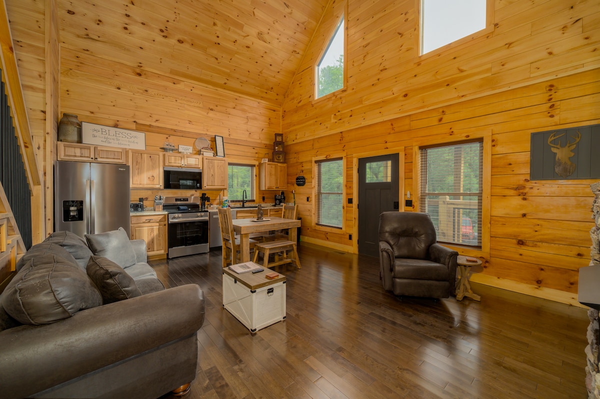New 2 Bed 2 Bath Gatlinburg