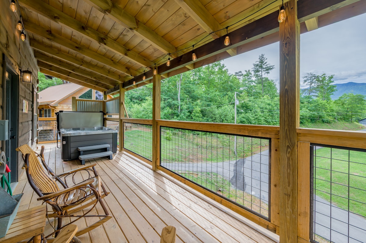 New 2 Bed 2 Bath Gatlinburg