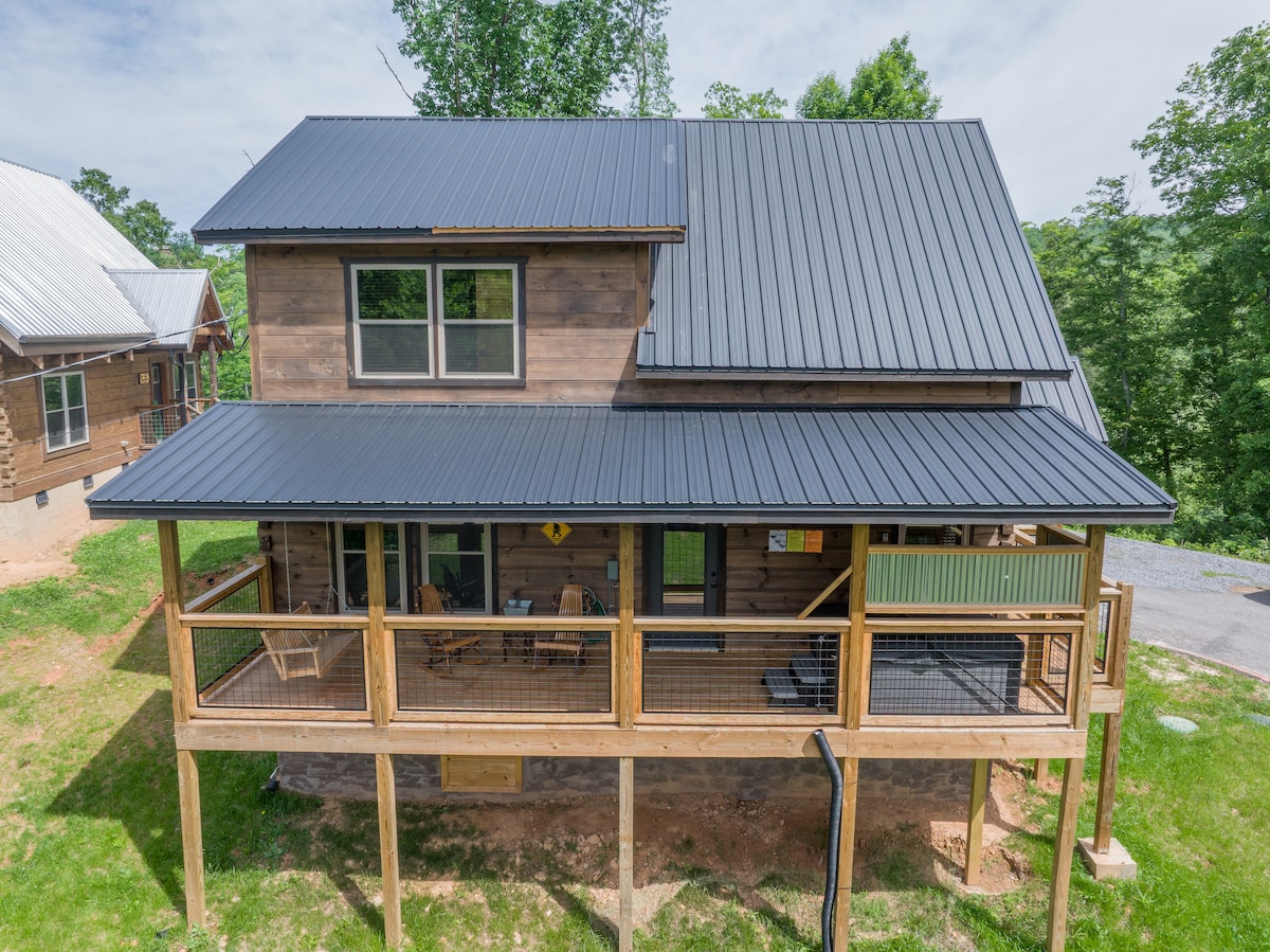 New 2 Bed 2 Bath Gatlinburg