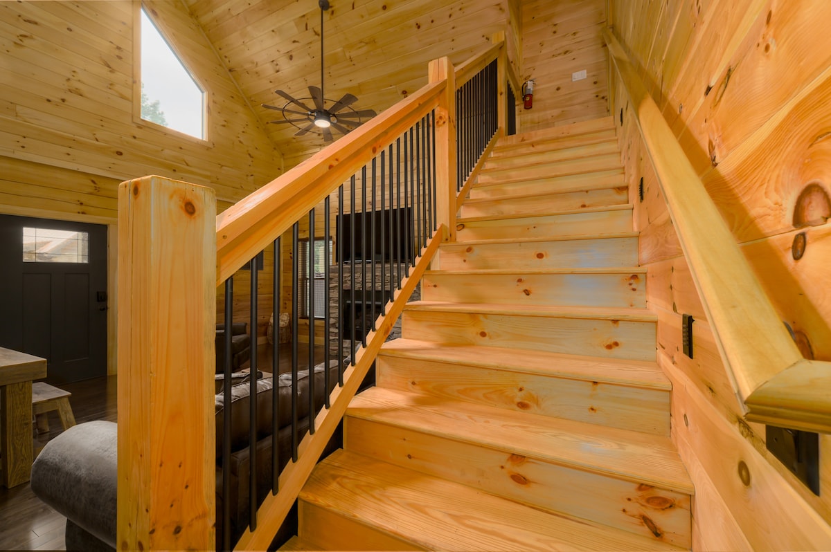 New 2 Bed 2 Bath Gatlinburg
