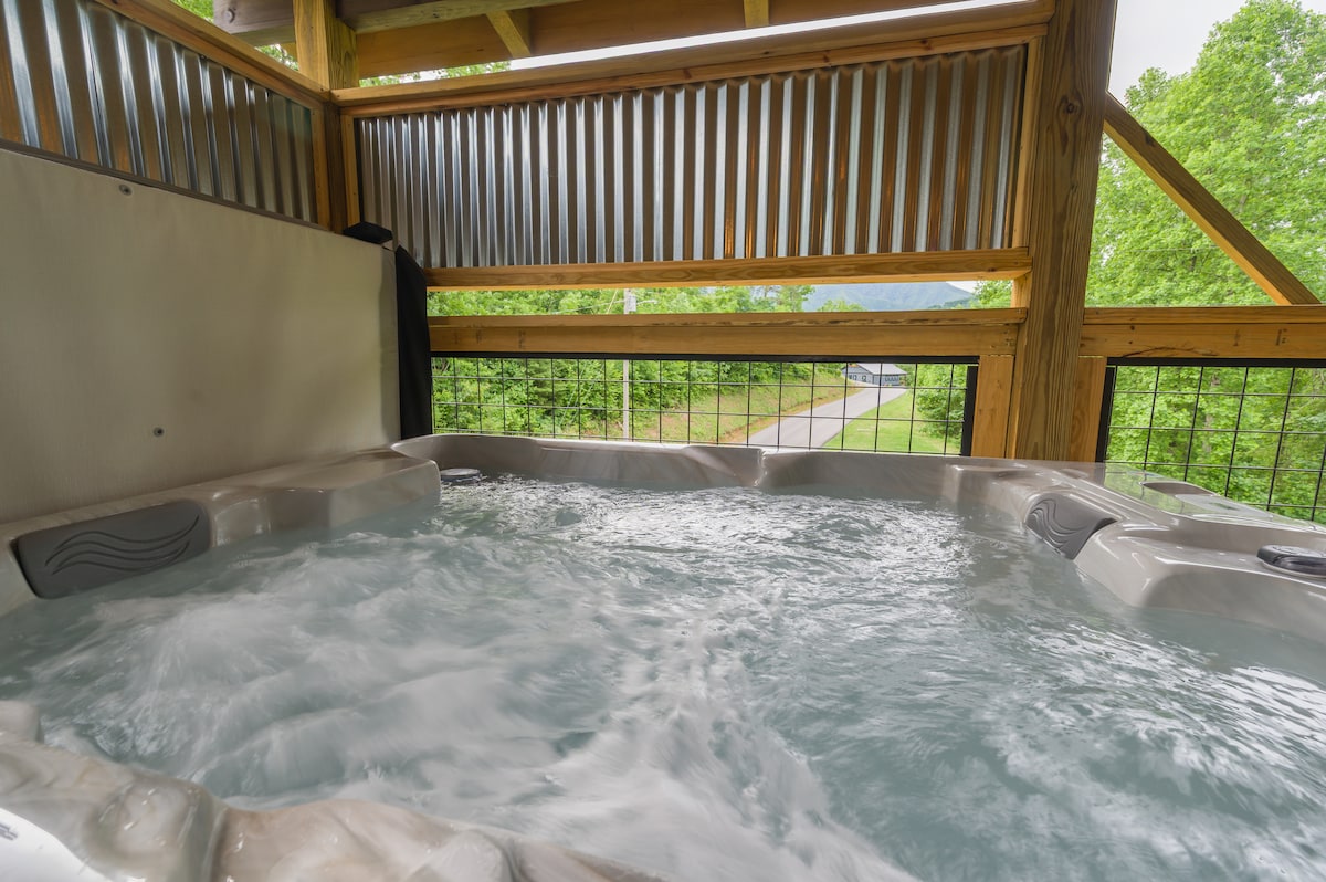 New 2 Bed 2 Bath Gatlinburg