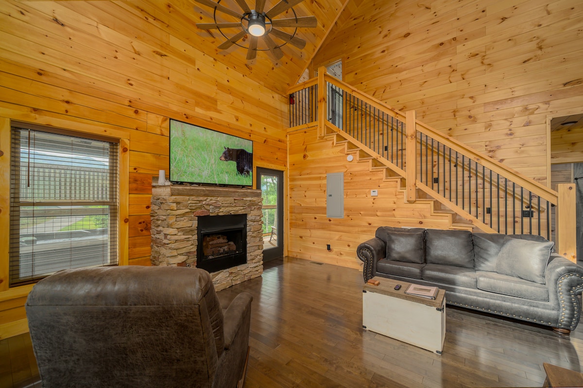 New 2 Bed 2 Bath Gatlinburg