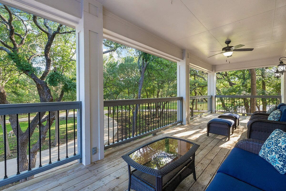 Whispering Oaks Estate Pool Cabana Firepit 10 Acre image 17
