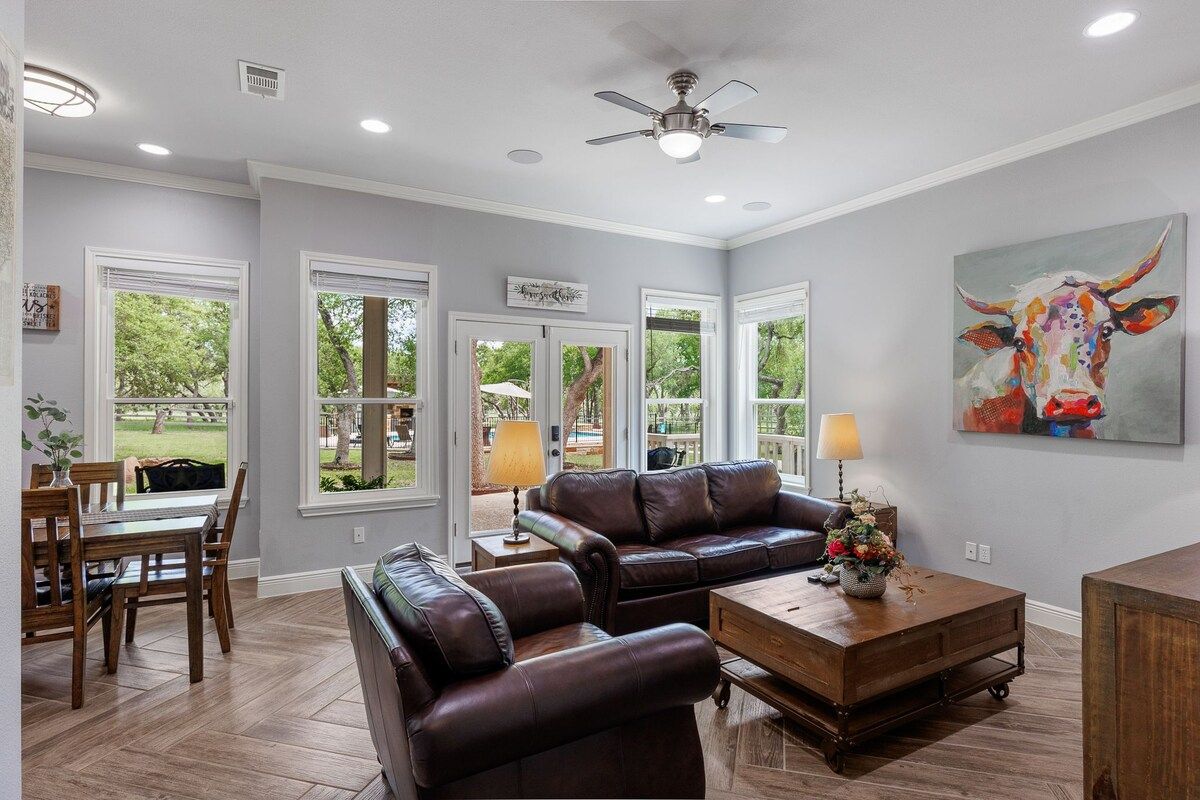 Whispering Oaks Estate Pool Cabana Firepit 10 Acre image 173
