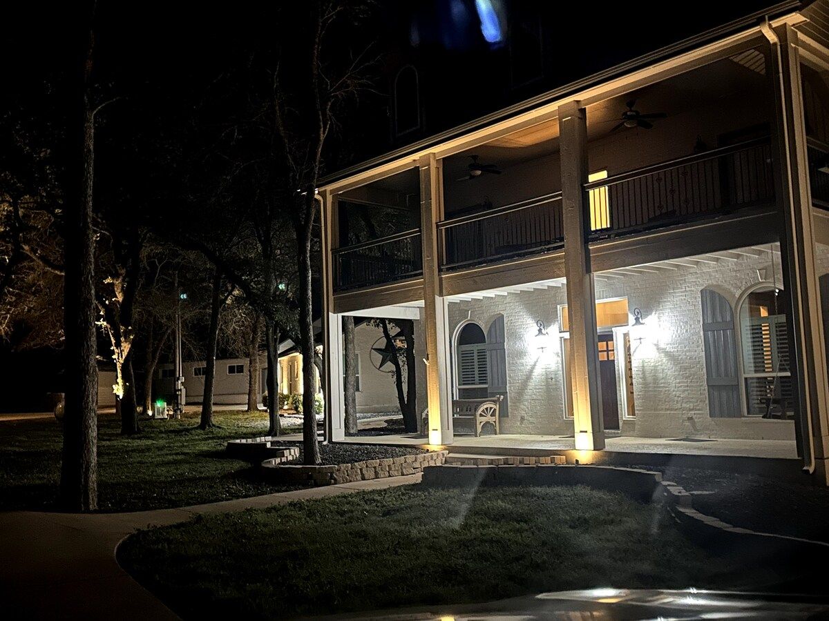 Whispering Oaks Estate Pool Cabana Firepit 10 Acre image 125