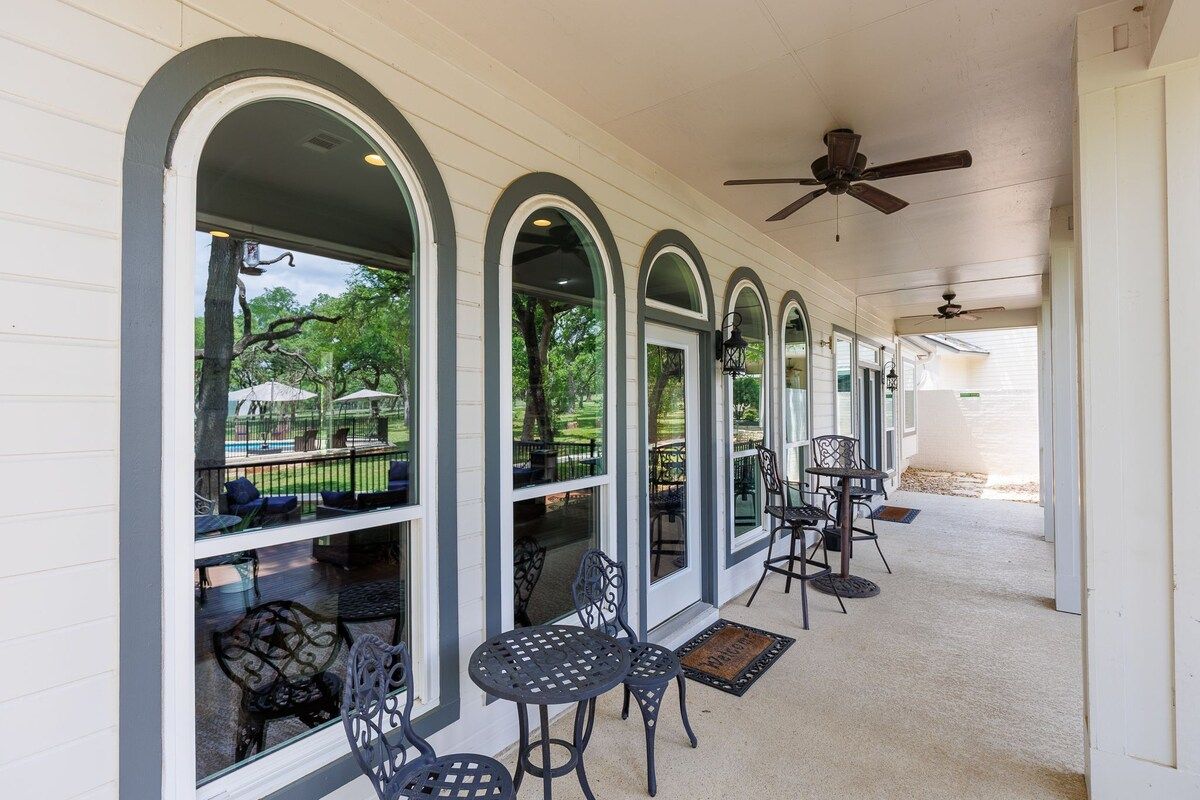 Whispering Oaks Estate Pool Cabana Firepit 10 Acre image 151
