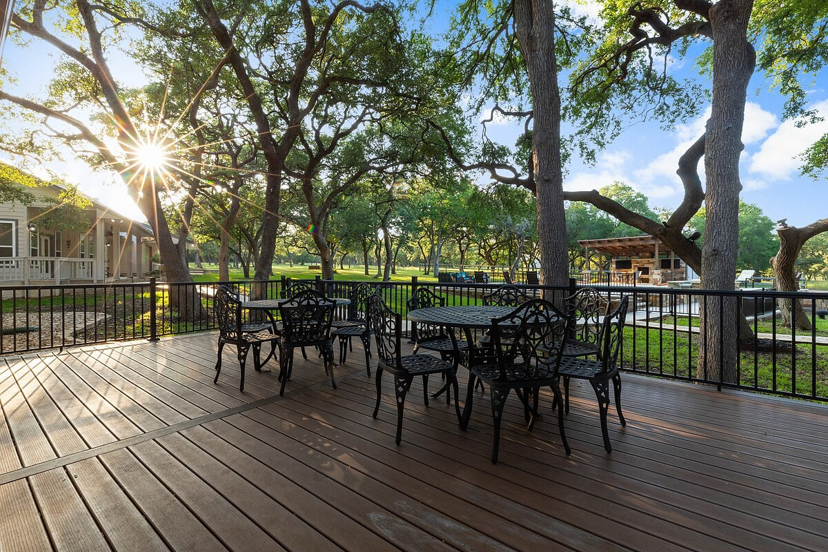 Whispering Oaks Estate Pool Cabana Firepit 10 Acre image 16