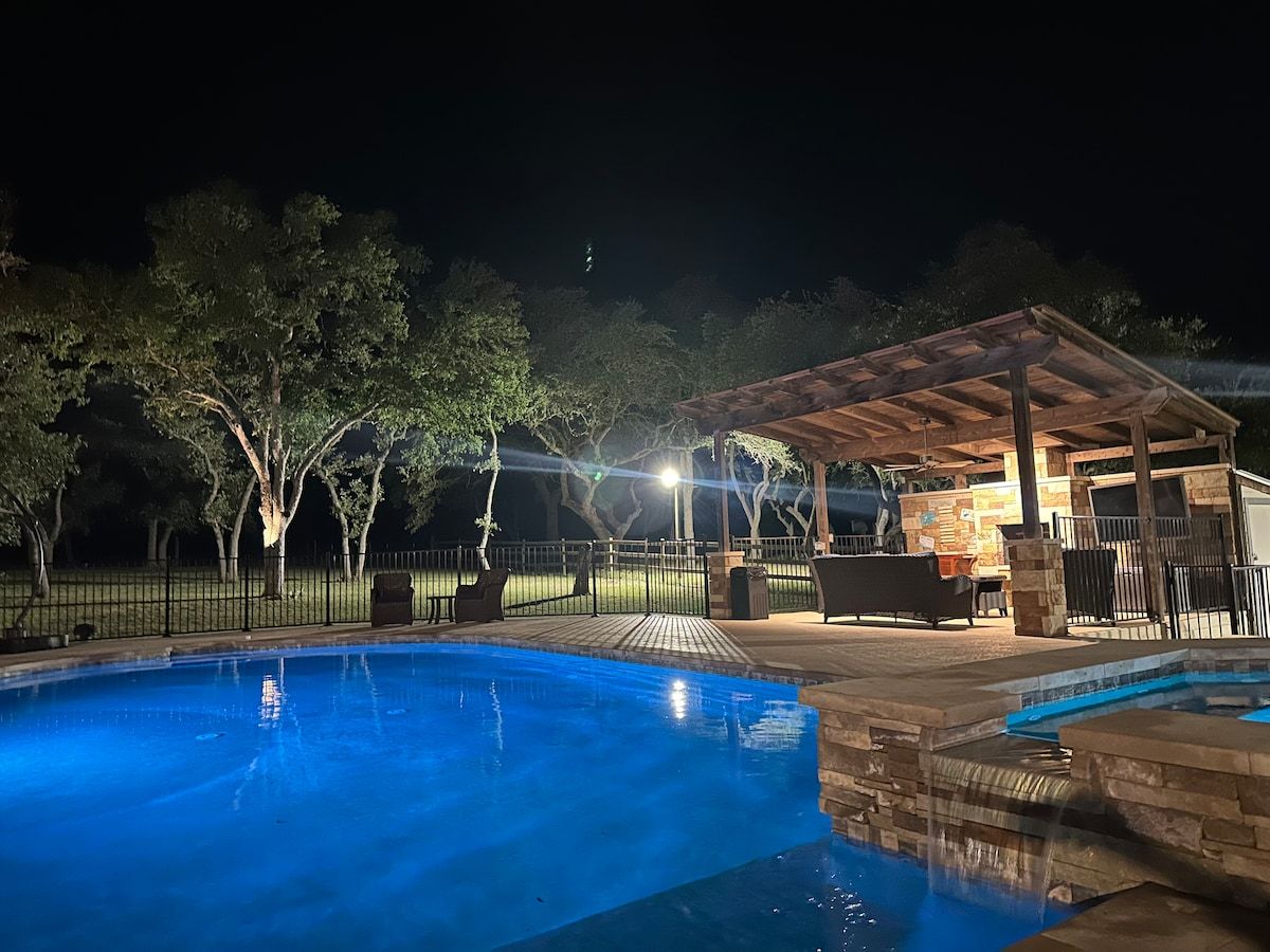 Whispering Oaks Estate Pool Cabana Firepit 10 Acre image 2 Whispering Oaks Estate