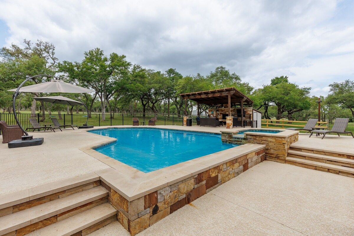 Whispering Oaks Estate Pool Cabana Firepit 10 Acre image 195