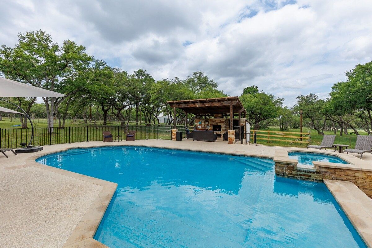 Whispering Oaks Estate Pool Cabana Firepit 10 Acre image 197
