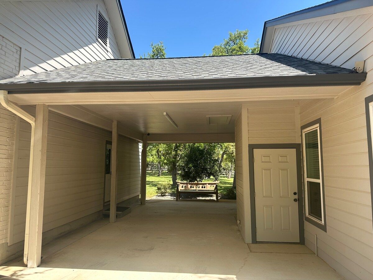 Whispering Oaks Estate Pool Cabana Firepit 10 Acre image 220
