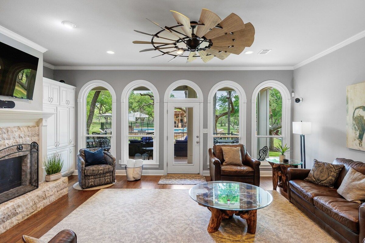 Whispering Oaks Estate Pool Cabana Firepit 10 Acre image 183