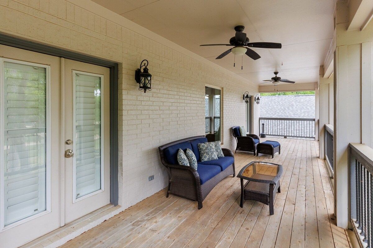 Whispering Oaks Estate Pool Cabana Firepit 10 Acre image 133