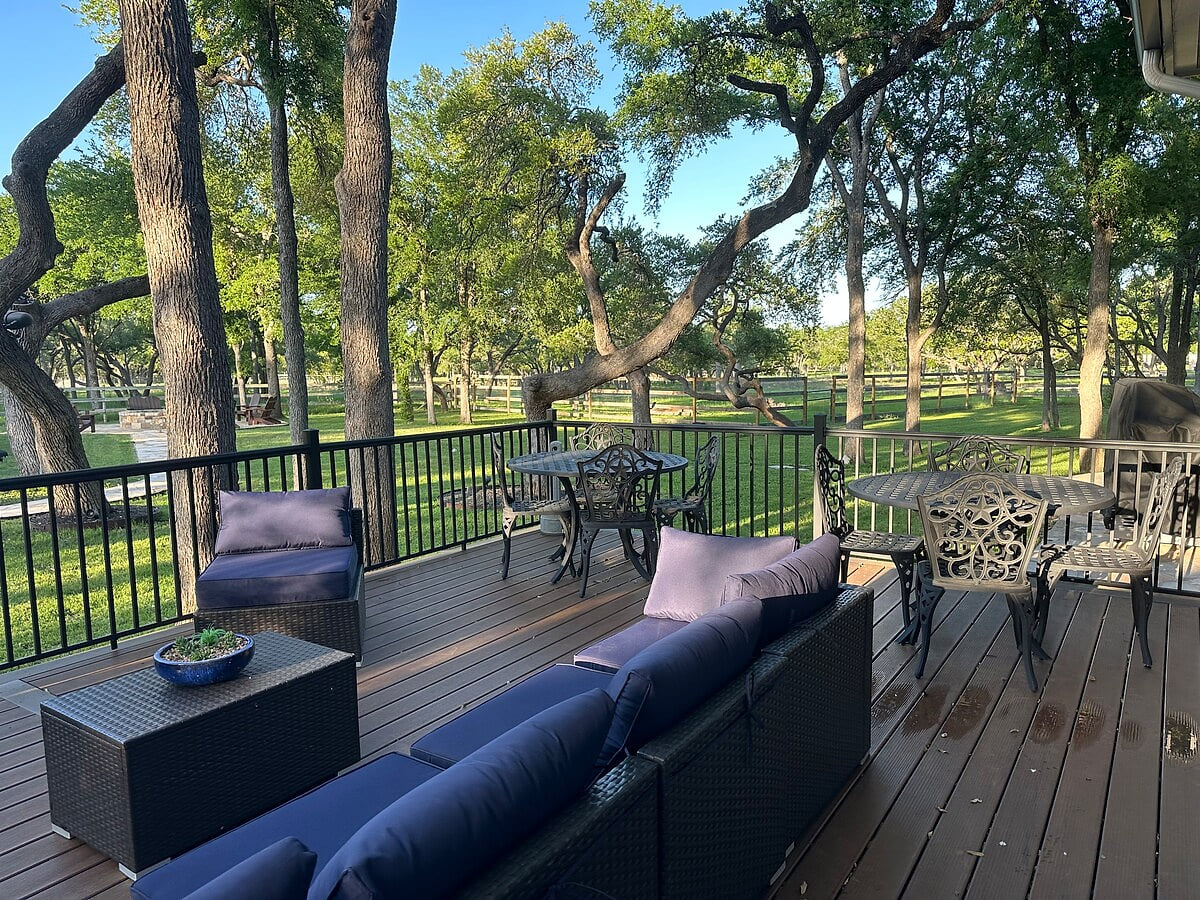Whispering Oaks Estate Pool Cabana Firepit 10 Acre image 225