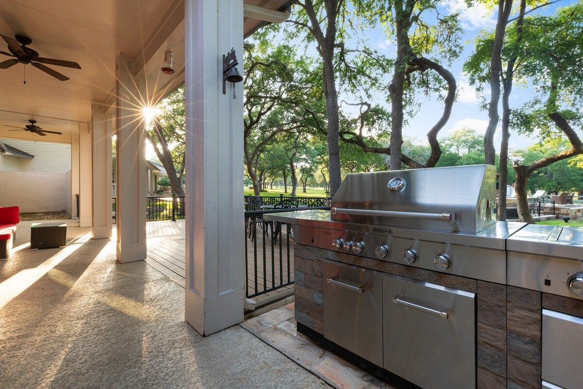 Whispering Oaks Estate Pool Cabana Firepit 10 Acre image 22