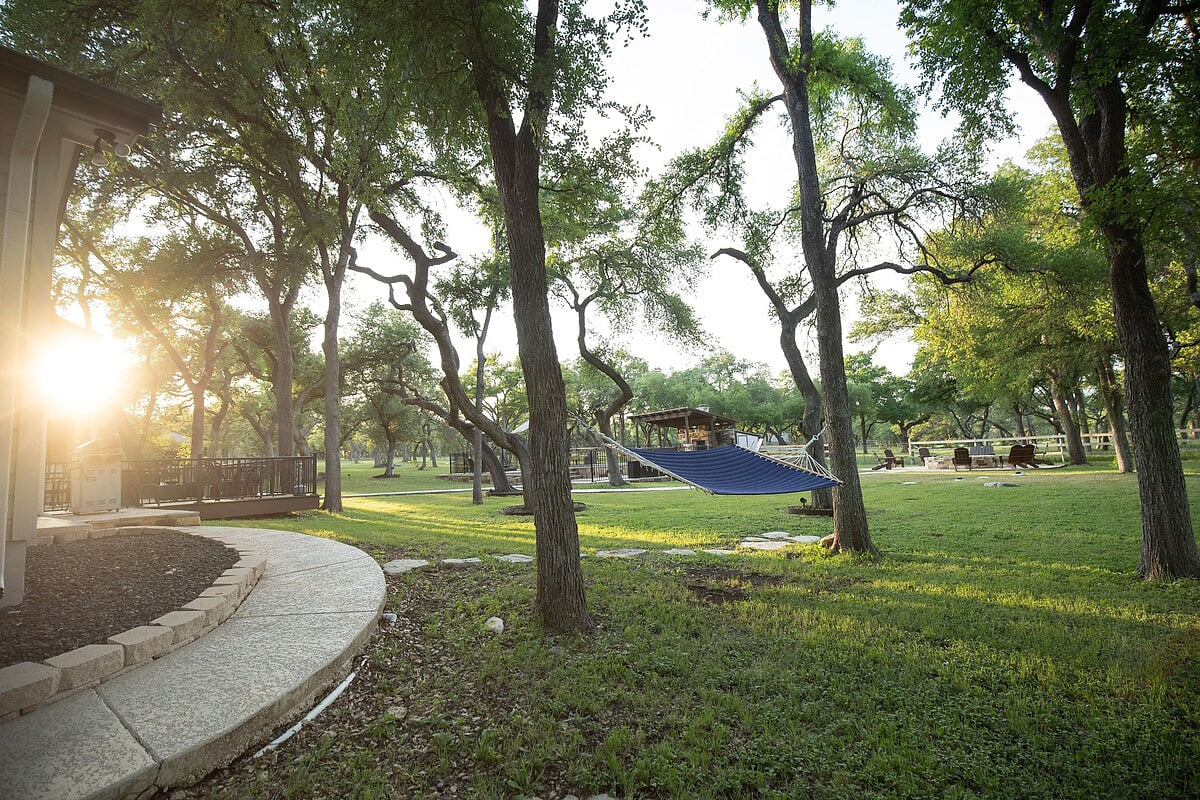 Whispering Oaks Estate Pool Cabana Firepit 10 Acre image 208