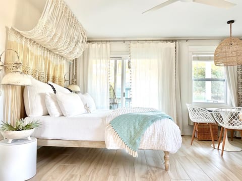 FlipFlopsOn II Vacation Rental • Inlet Beach • Florida’s 30A Gulf Coast • 4 Beds • Pool, Lake, Gulf