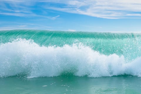 Nestled amongst the scenic vistas of Inlet Beach, Lake Powell, & a 183 acre State Beach Park; walk or bike to stylish townships of Inlet, Alys, & Rosemary Beach