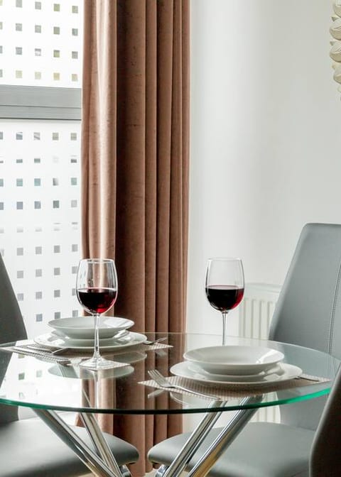 1 Bedroom Luxury Apartment in Redhill