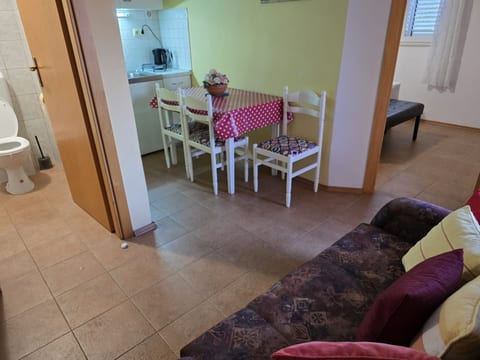 Apartments Sunflower by the sea - Unit 377684-13