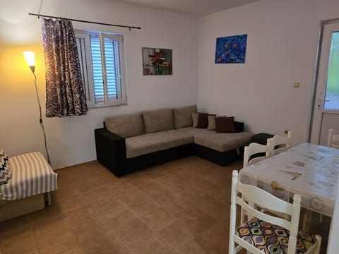 Apartments Sunflower by the sea - Unit 377680-13