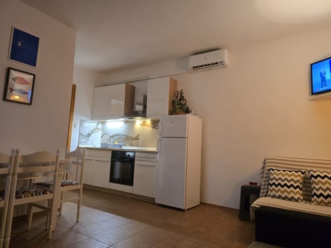 Apartments Sunflower by the sea - Unit 377680-13