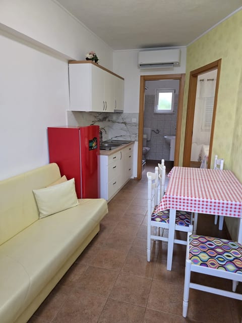 Apartments Sunflower by the sea - Unit 377683-13