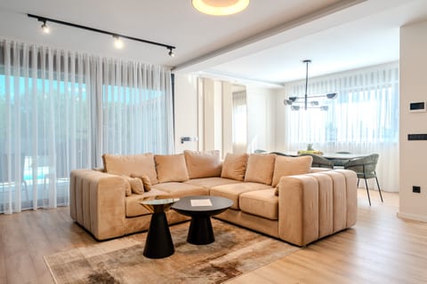 Villa Ballat - Unit 377664-13