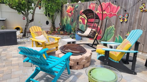 Flamingo House Tropical Oasis Bike Trail Tennis ct