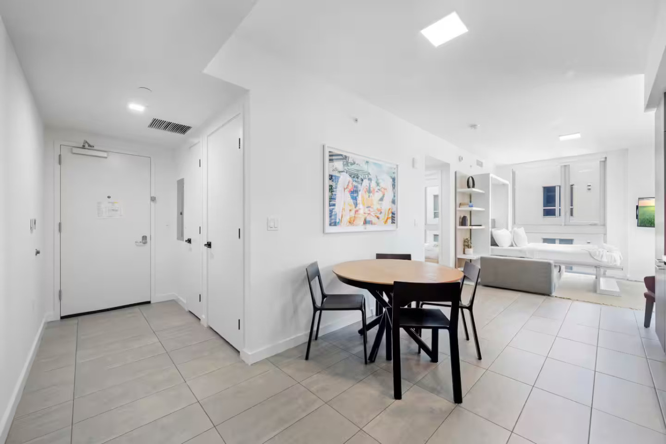 luxury-downtown-condo-w-pool-gym-city-views/