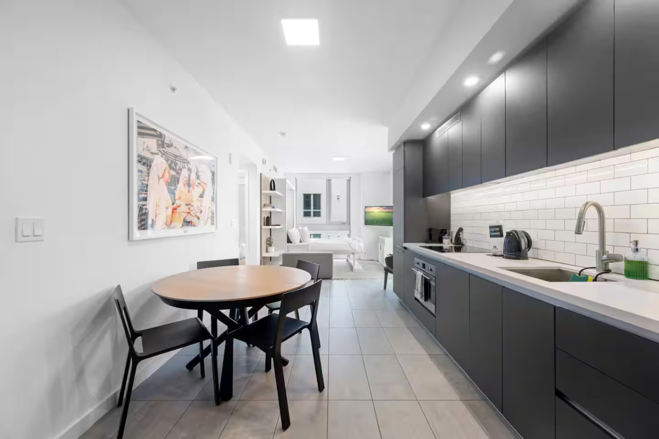 luxury-downtown-condo-w-pool-gym-city-views/