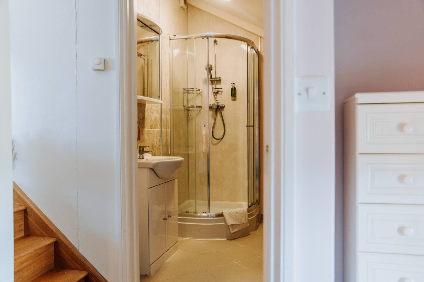 The Good Look - Charming Rural Escape | Hot Tub | Play Room |BBQ - Llawhaden