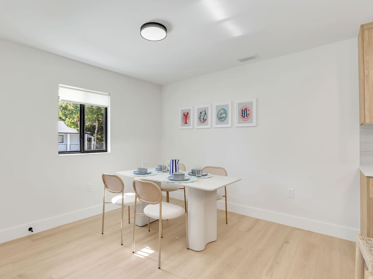 villa-sole-by-downtown-and-beach/