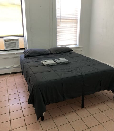 Private 2-bedroom apartment, New York City Manhattan only 15 mins away