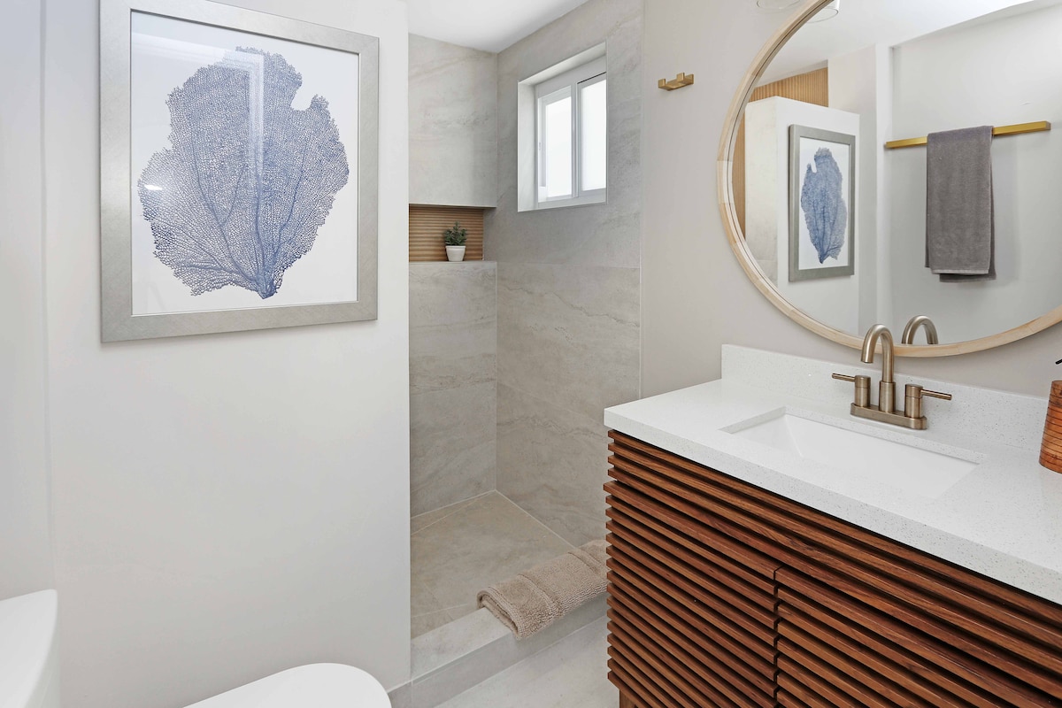 Cristy's Beach House - Pompano Beach