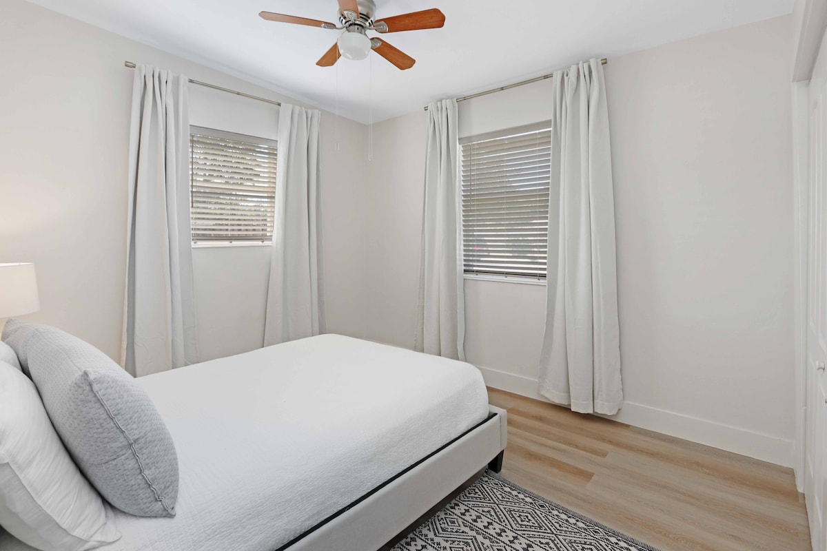 Cristy's Beach House - Pompano Beach