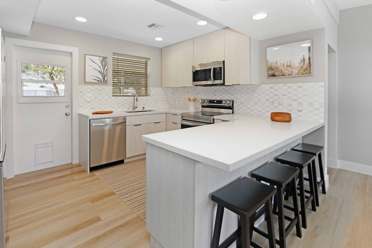 Cristy's Beach House - Pompano Beach