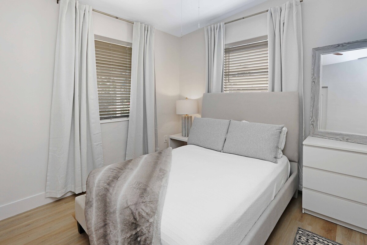 Cristy's Beach House - Pompano Beach