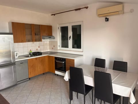 Apartment Milat - Unit 377613-13